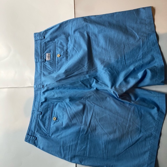 Vineyard vines shorts - Picture 3 of 4